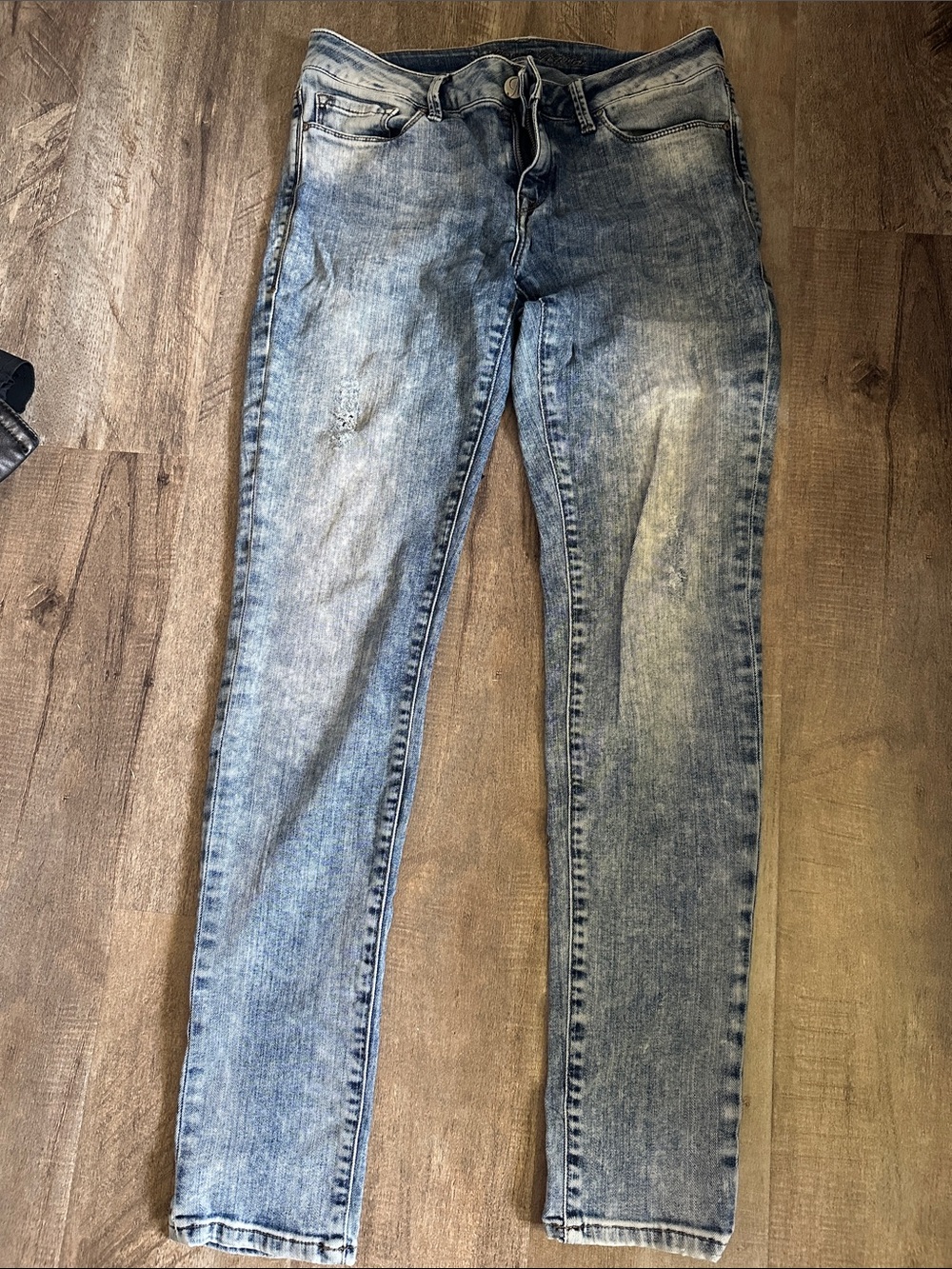 Light Wash Skinny Jeans